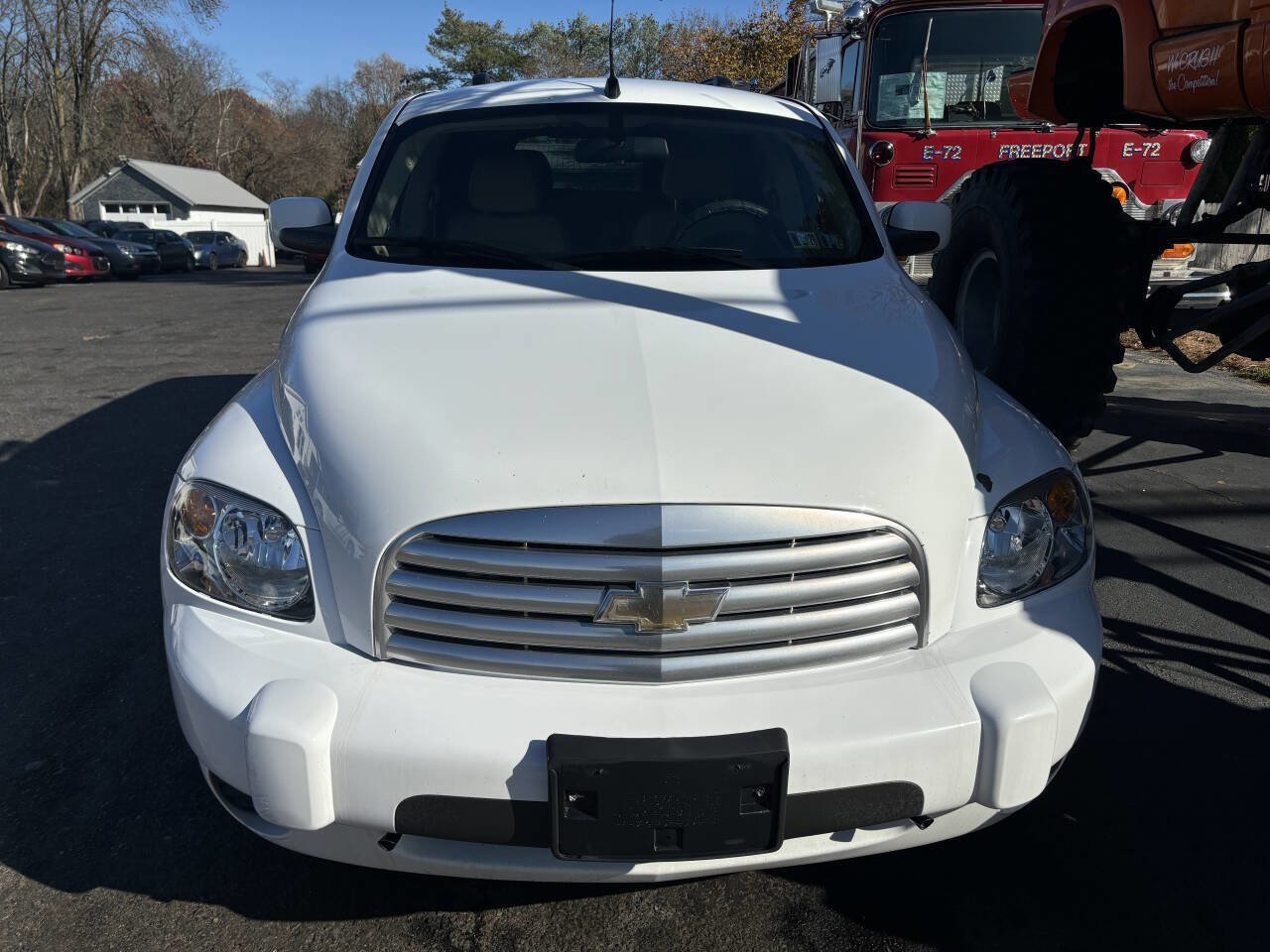 Used 2010 Chevrolet HHR LT image 9