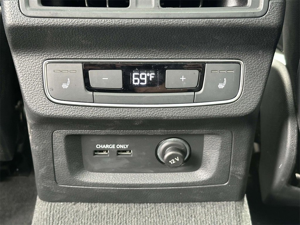 Used 2021 Audi Q5 e Prestige image 29