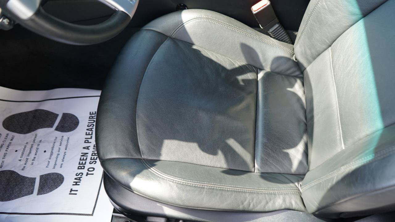 Used 2008 BMW Z4 3.0i w/ Premium Pkg RWD image 63