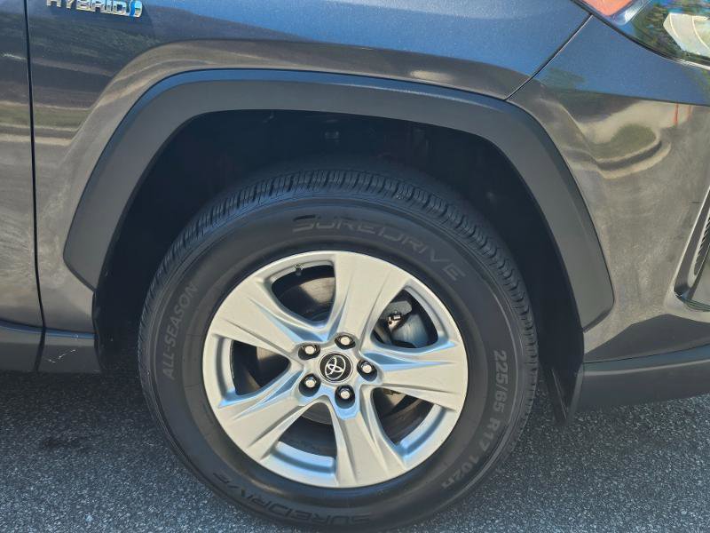 Used 2019 Toyota RAV4 LE image 11