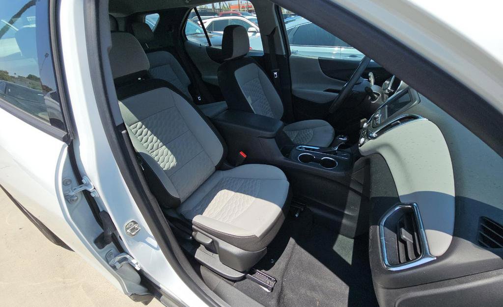 Used 2019 Chevrolet Equinox LS FWD image 8