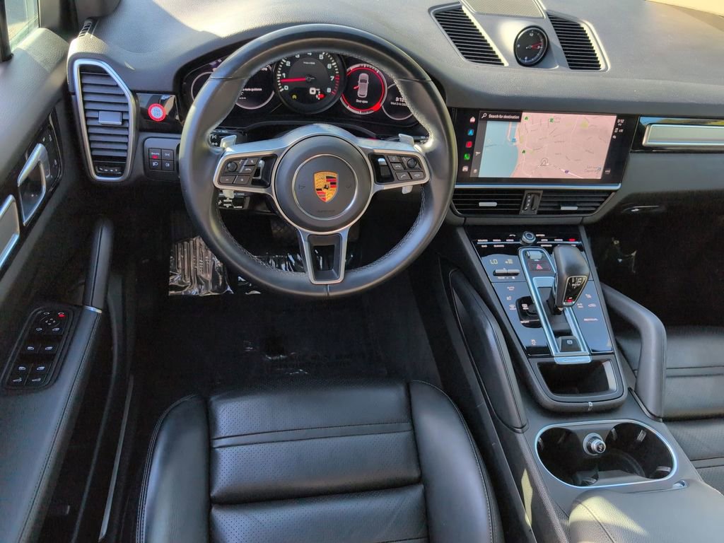 Used 2023 Porsche Cayenne Platinum Edition image 24