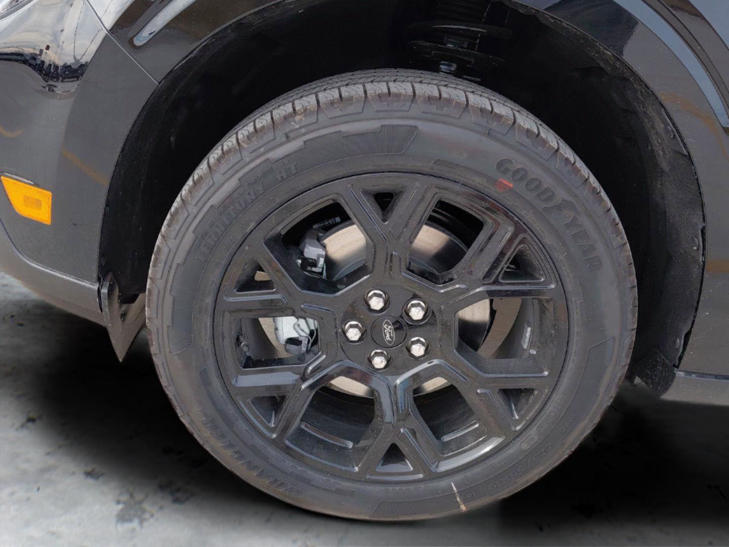 New 2026 Ford Maverick Lariat w/ Black Appearance Package image 10