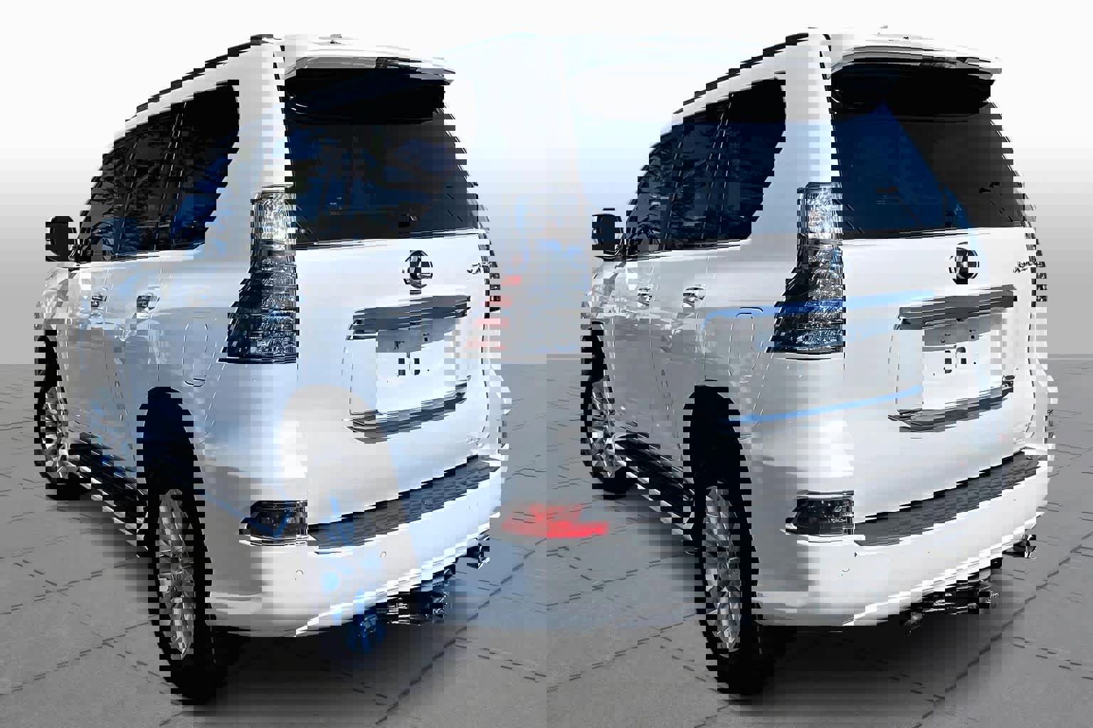 Used 2021 Lexus GX 460 Premium w/ Premium Package image 10