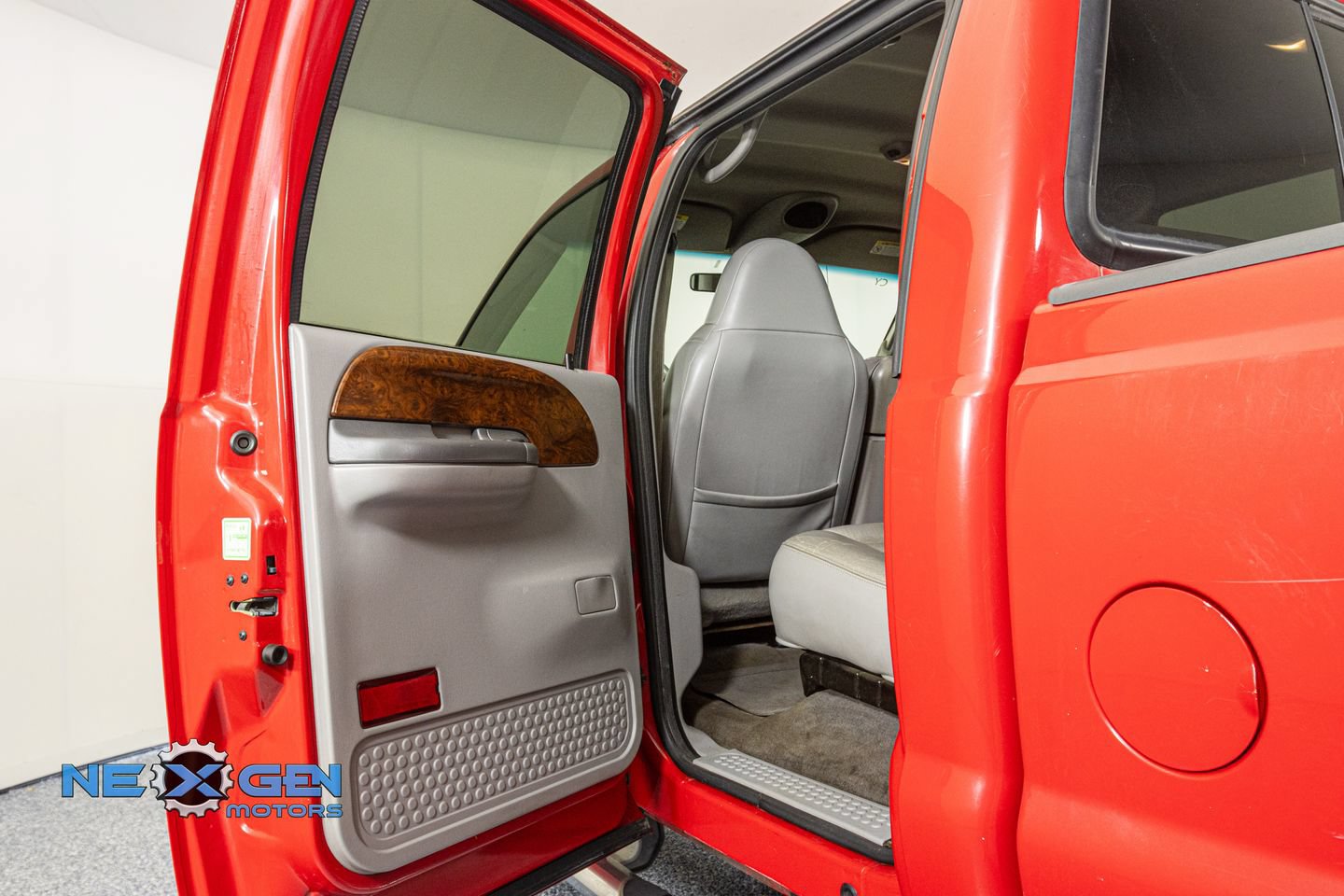 Used 2001 Ford F350 Lariat AWD/4WD image 21