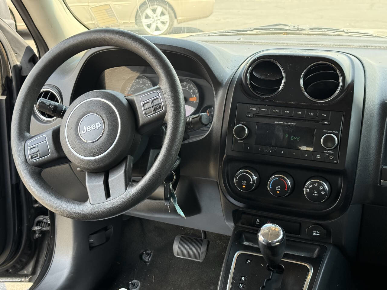 Used 2015 Jeep Patriot Sport w/ Power Value Group image 4