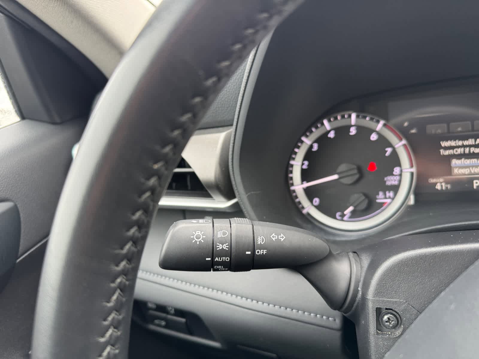 Used 2024 Toyota Highlander XLE image 19