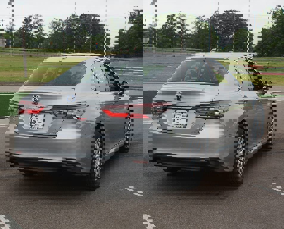 Used 2024 Toyota Camry LE FWD image 18