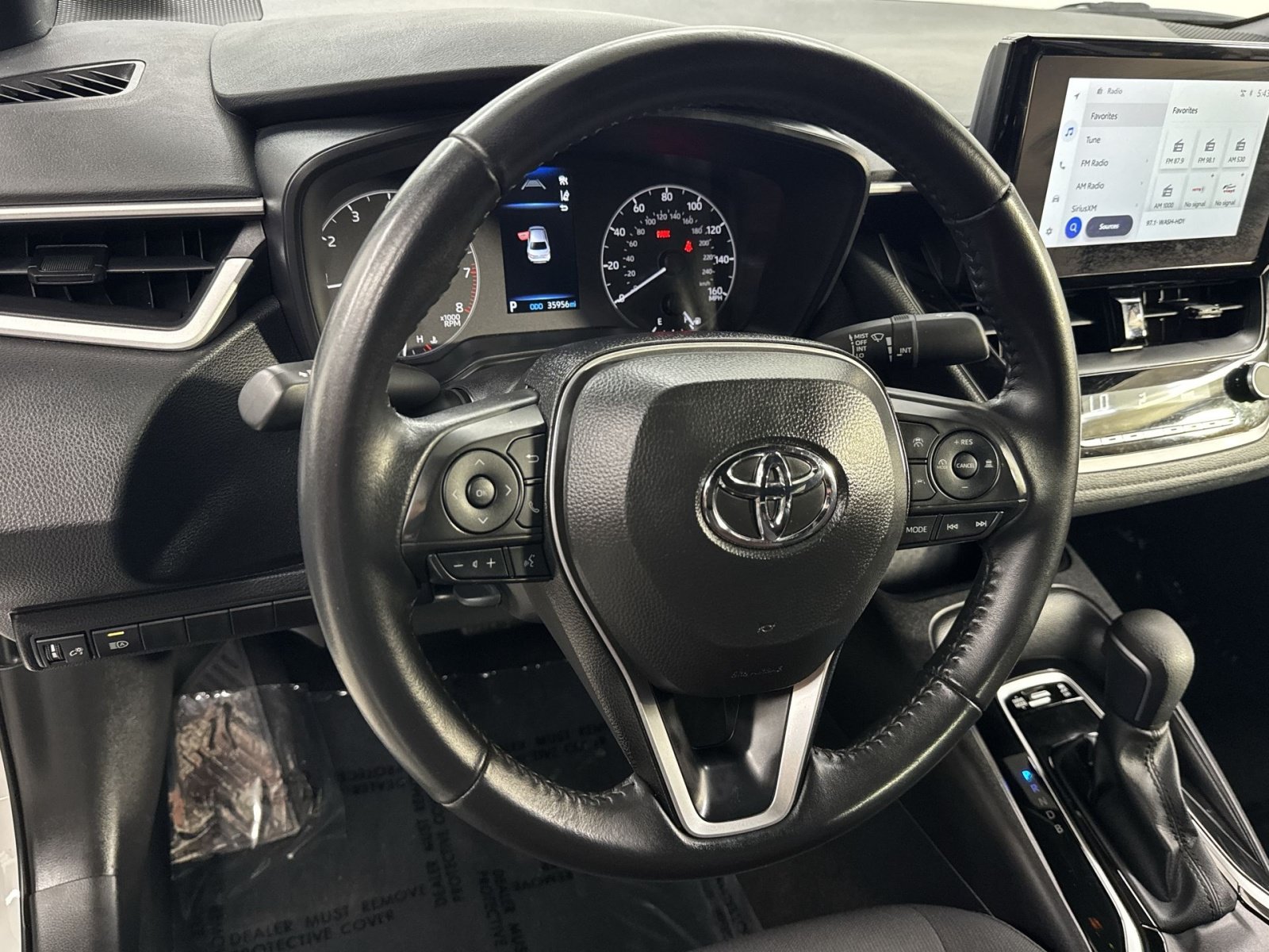 Used 2025 Toyota Corolla SE FWD image 28