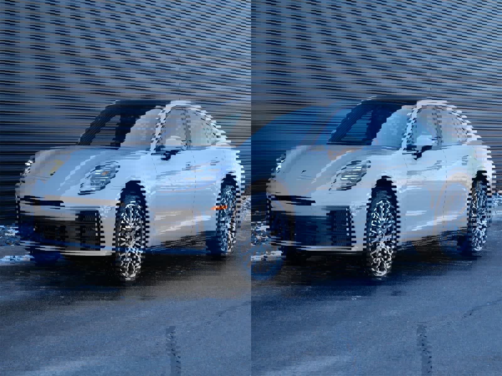 New 2026 Porsche Panamera 4