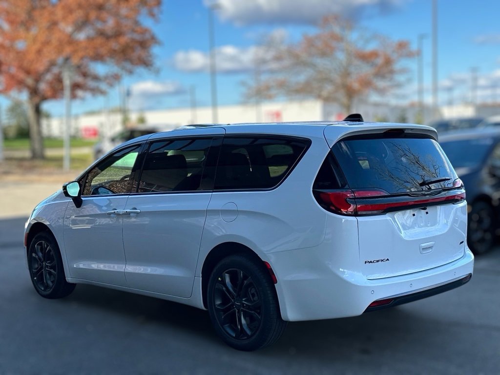 New 2026 Chrysler Pacifica Select image 31