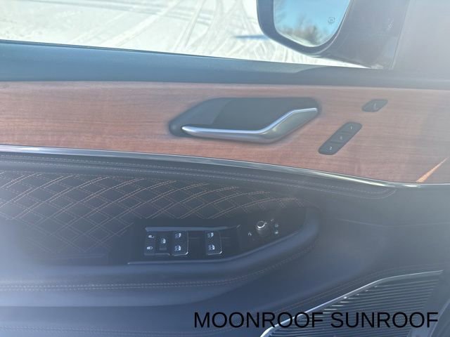 Used 2023 Jeep Grand Cherokee L Summit image 14