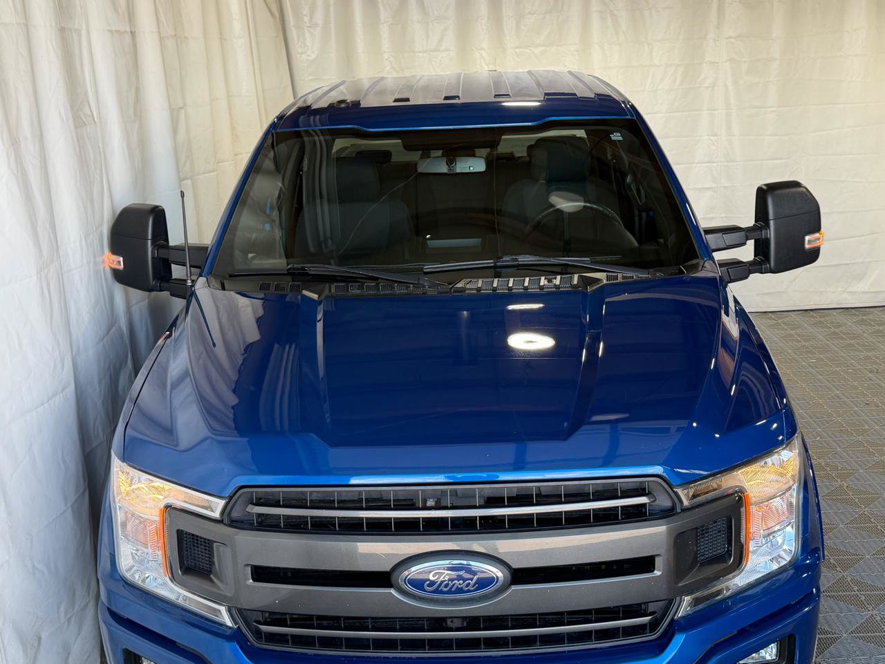 Used 2018 Ford F150 XLT w/ Equipment Group 302A Luxury AWD/4WD image 3