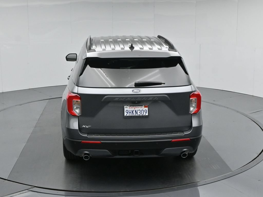 Used 2023 Ford Explorer XLT w/ Equipment Group 202A RWD image 44