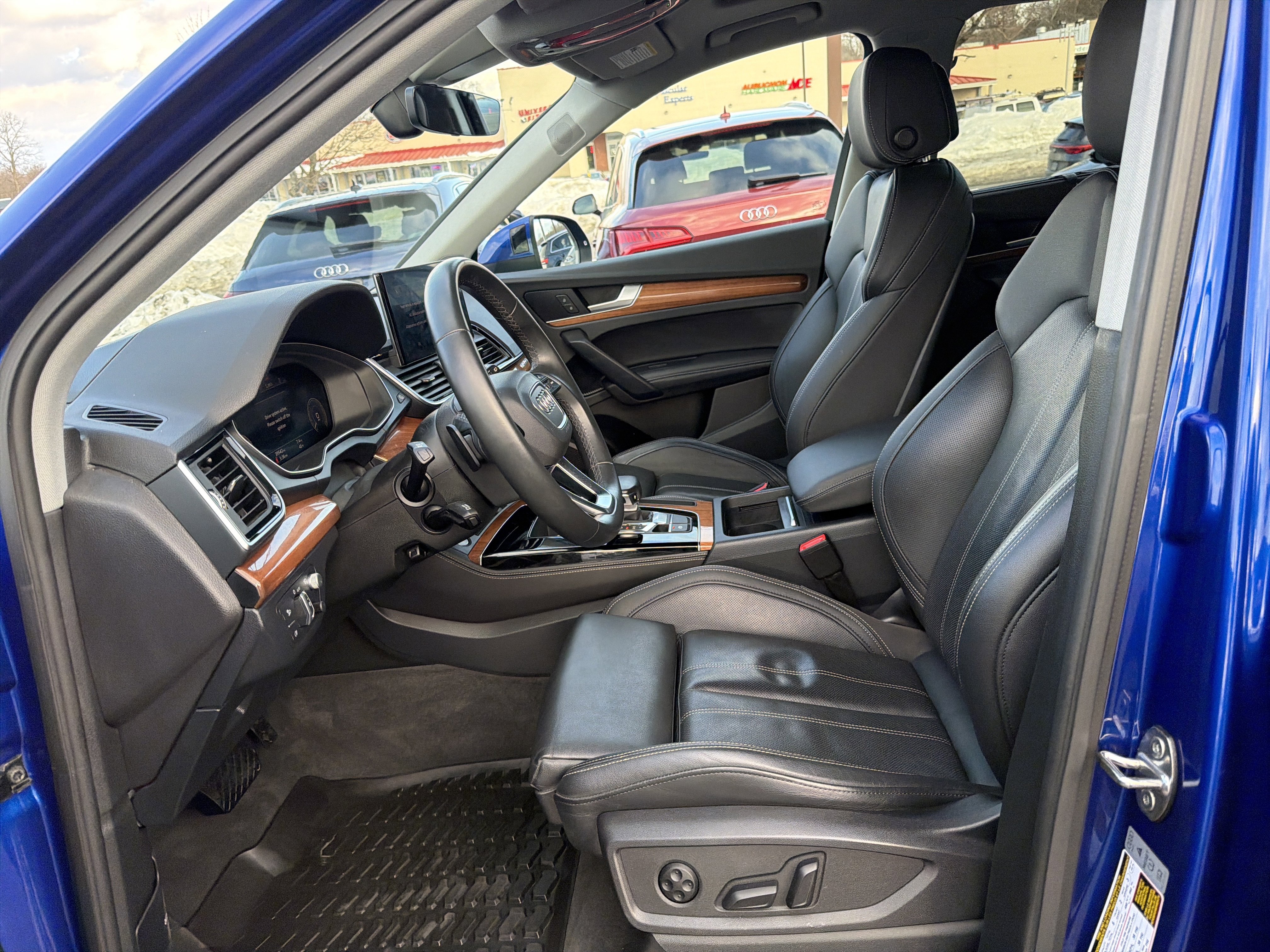 Certified 2023 Audi Q5 e Prestige w/ Prestige Package image 5