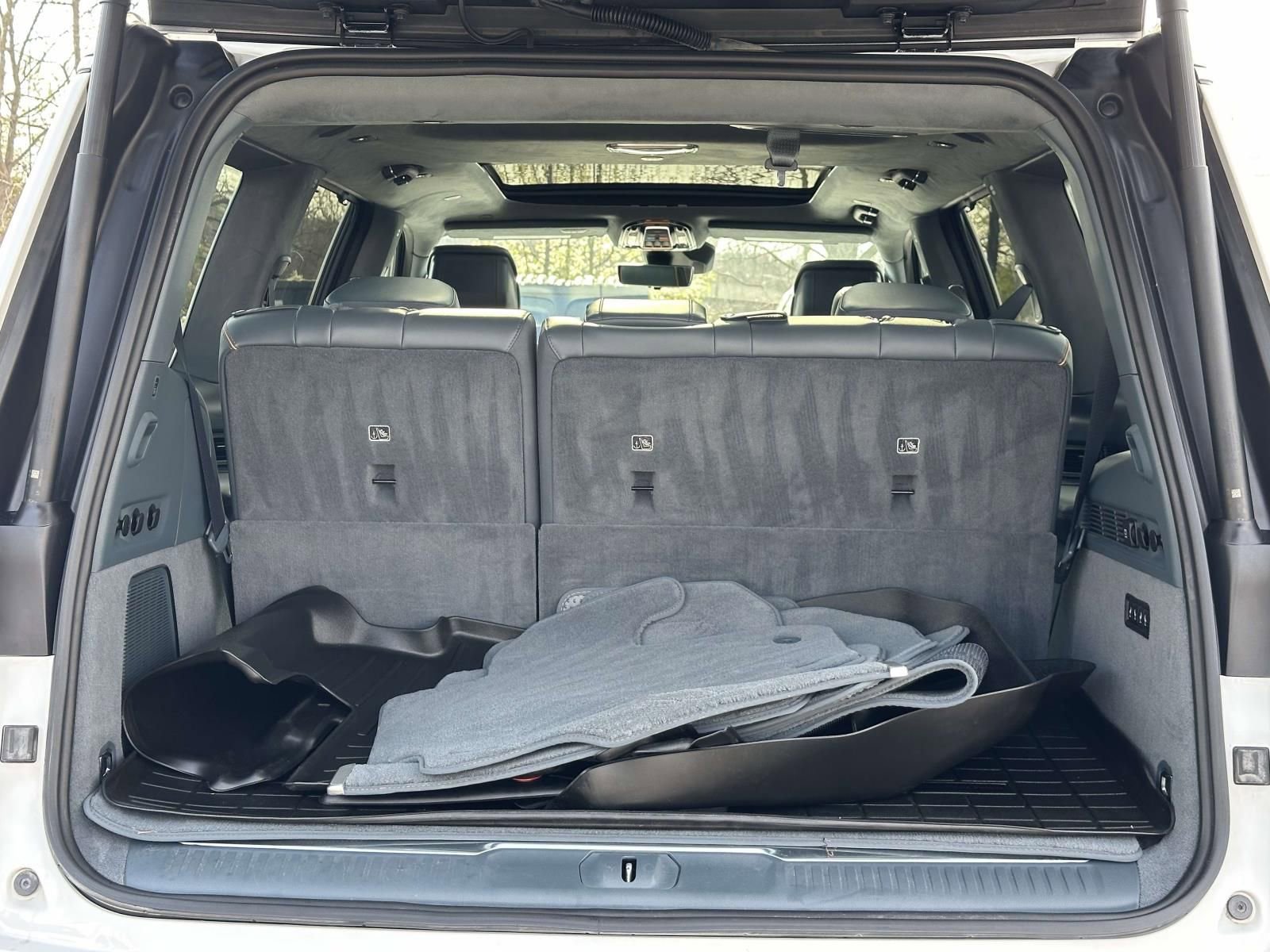 Used 2022 Jeep Grand Wagoneer Series II w/ Convenience Group III image 24