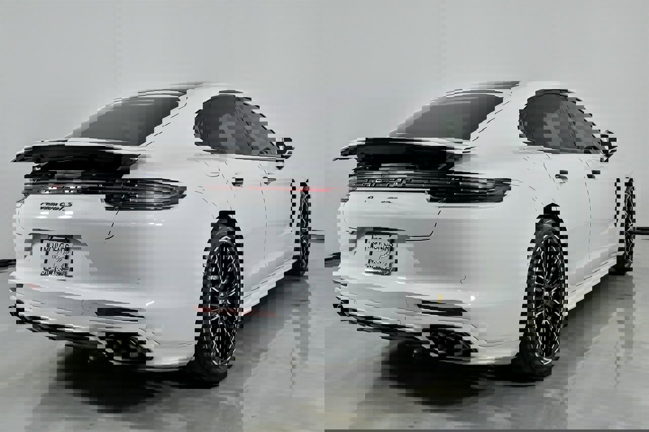 Used 2020 Porsche Panamera GTS image 12