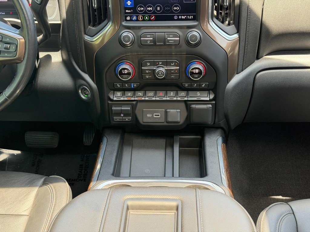 Used 2020 Chevrolet Silverado 2500 High Country w/ Z71 Off-Road Package AWD/4WD image 14