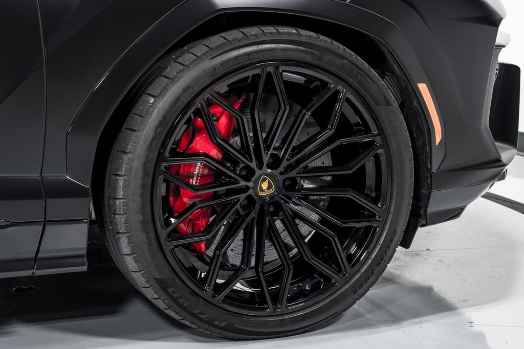 Used 2025 Lamborghini Urus S AWD/4WD image 56