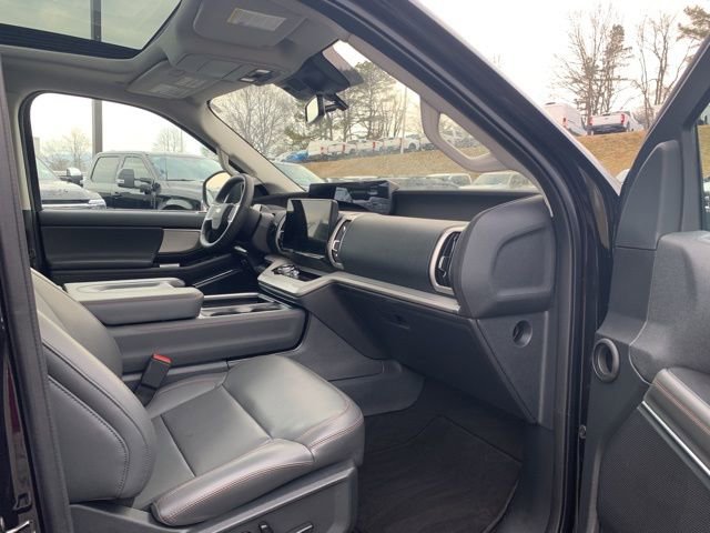 Certified 2025 Ford Expedition Max Active image 17