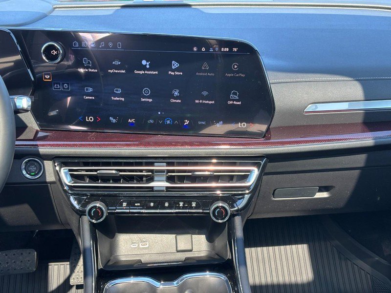 New 2026 Chevrolet Traverse Z71 AWD/4WD image 9