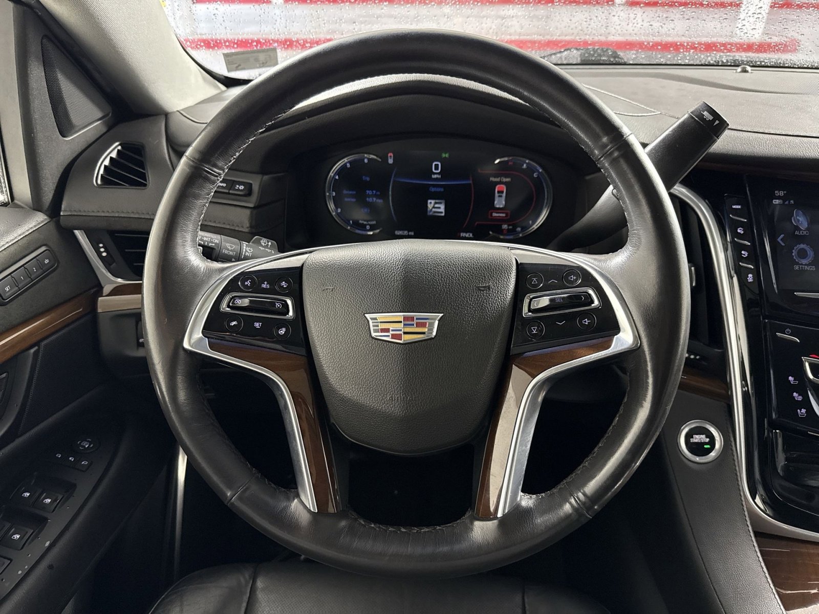 Used 2019 Cadillac Escalade ESV Premium Luxury AWD/4WD image 16