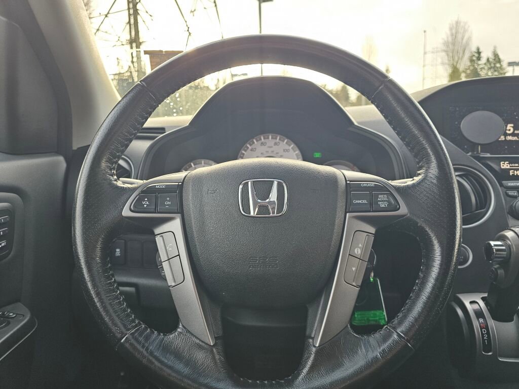 Used 2012 Honda Pilot Touring image 27