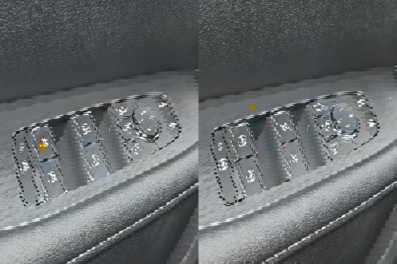 New 2025 Nissan Armada SL w/ Captain's Chari Seat Package image 13