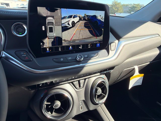 New 2026 Chevrolet Blazer LT w/ Sound & Technology Package AWD/4WD image 17