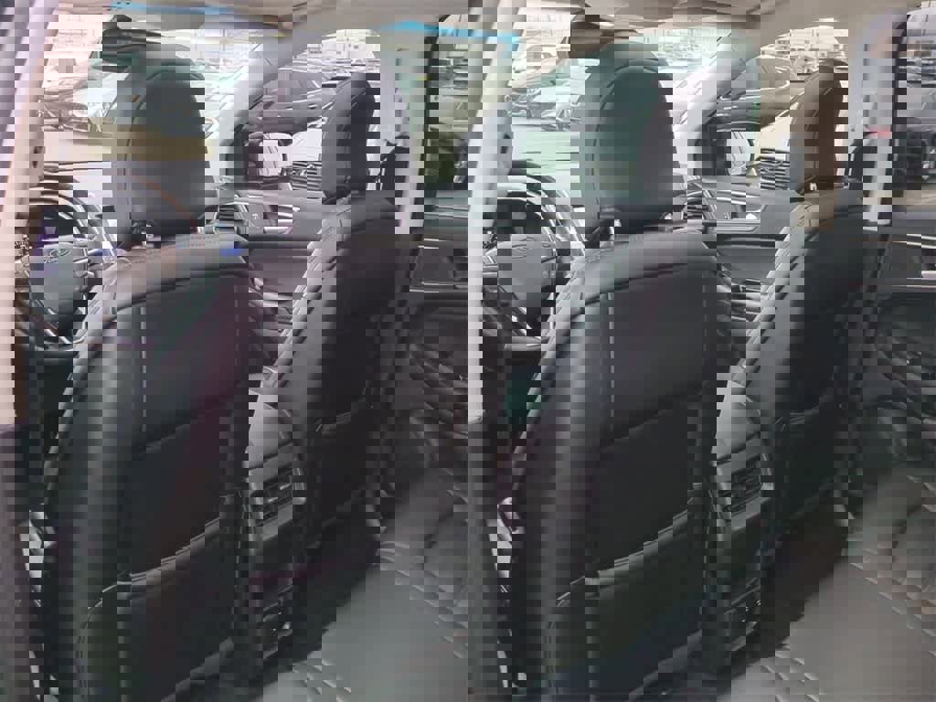 Used 2019 Ford Edge SEL w/ Equipment Group 201A image 10