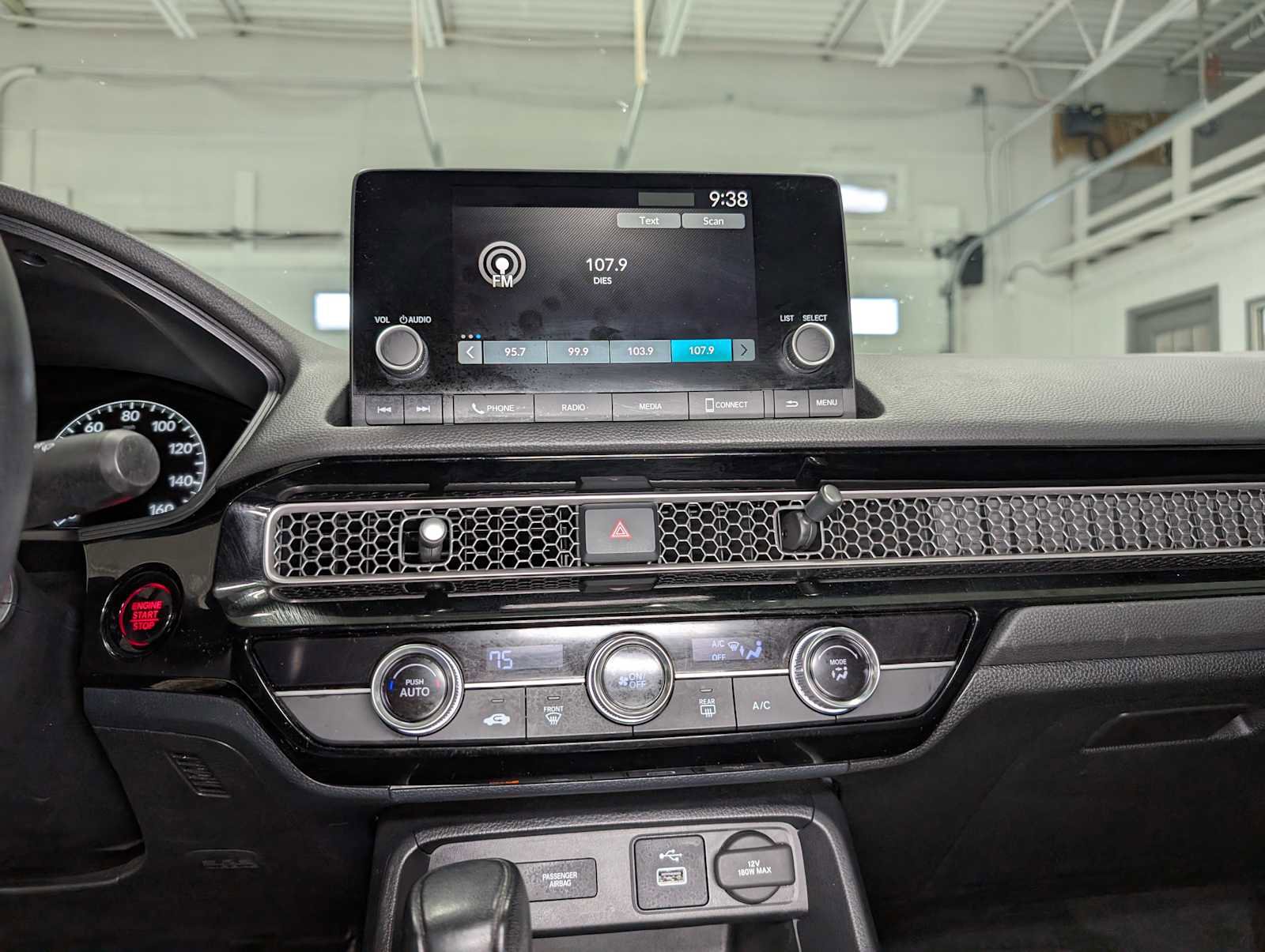 Certified 2022 Honda Civic Sport image 30