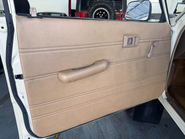 Used 1987 Toyota Pickup 4x4 Regular Cab image 40