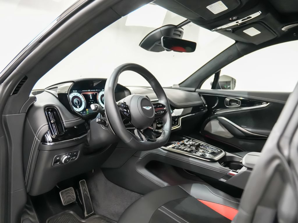 Used 2025 Aston Martin DBX 707 AWD/4WD image 4