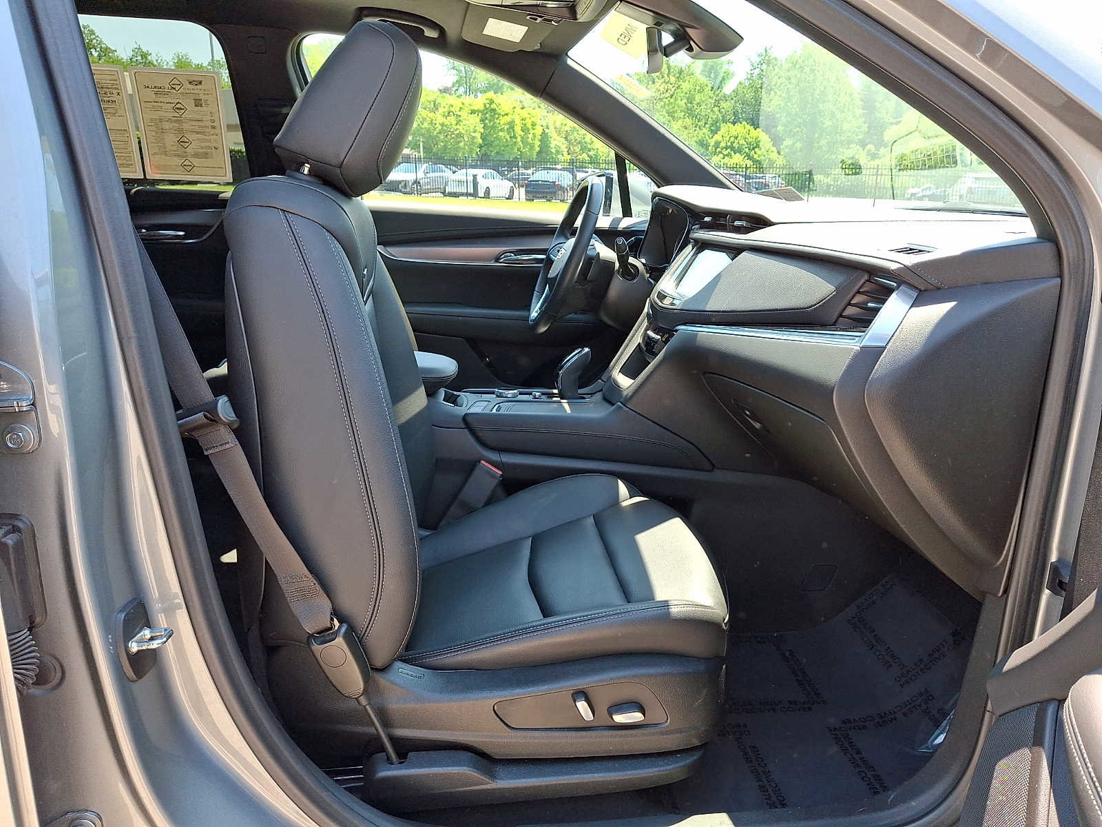 Certified 2023 Cadillac XT6 Luxury AWD/4WD image 20