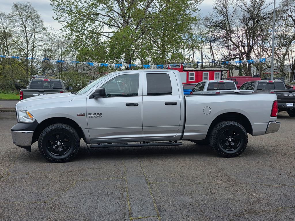 Used 2017 RAM 1500 ST w/ SXT Appearance Group AWD/4WD image 31