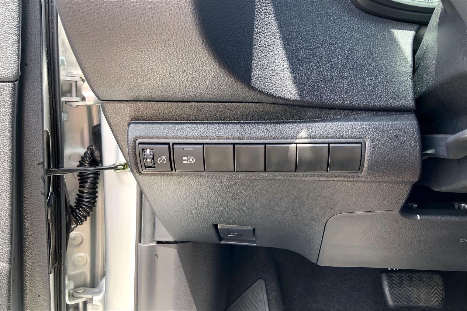 Used 2023 Toyota Corolla SE FWD image 36