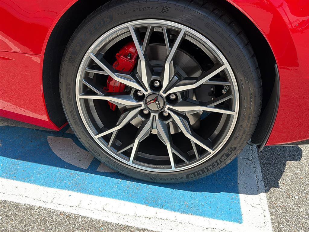 Used 2023 Chevrolet Corvette Stingray Preferred Conv w/ Z51 Performance Package RWD image 5