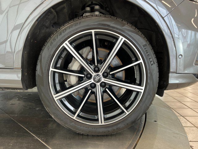Used 2021 Audi Q7 3.0T Premium Plus AWD/4WD image 39