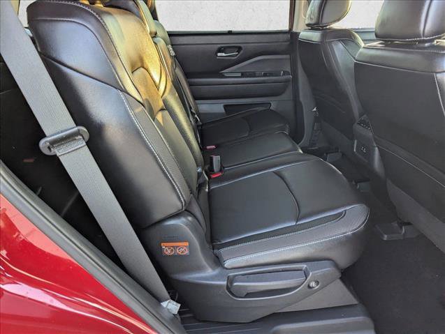 Used 2024 Nissan Pathfinder SL FWD image 20