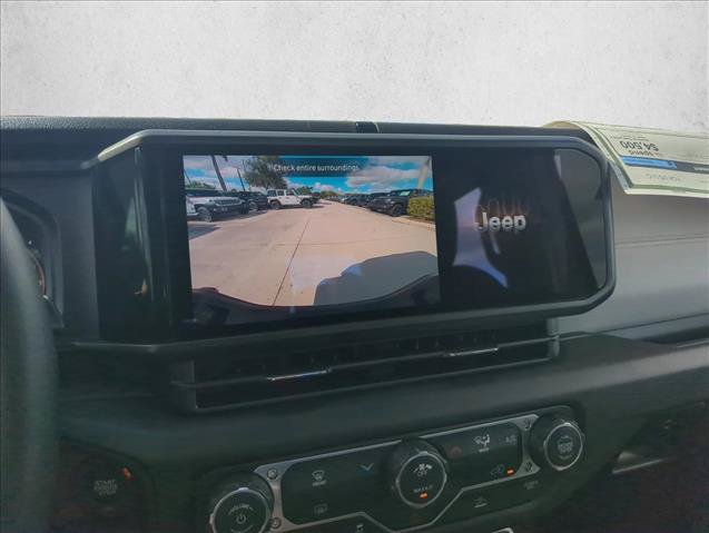 New 2026 Jeep Gladiator Sport AWD/4WD image 10