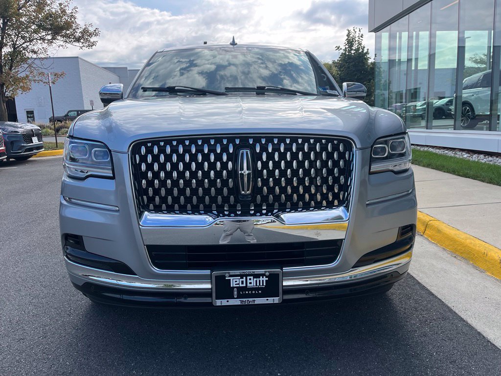 Certified 2023 Lincoln Navigator L Black Label AWD/4WD image 2