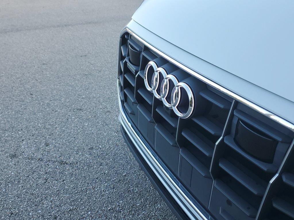Certified 2023 Audi Q8 Premium w/ Convenience Package AWD/4WD image 11