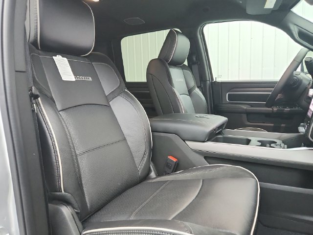 New 2026 RAM 2500 Laramie AWD/4WD image 47