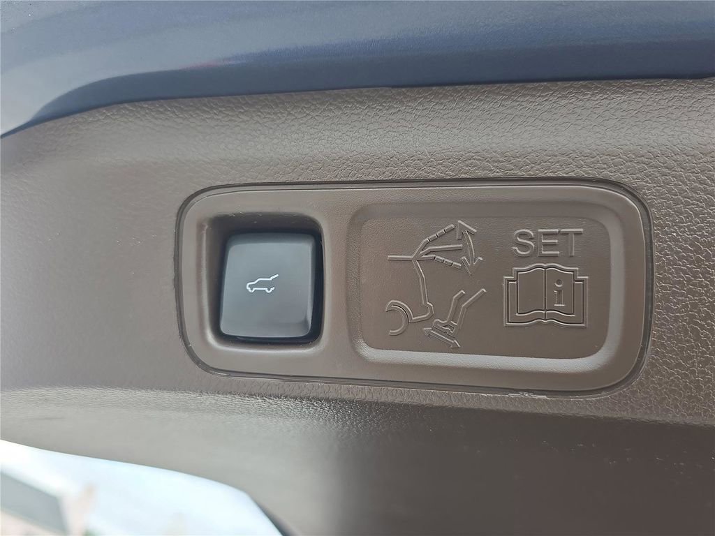 Used 2022 Ford Expedition King Ranch image 10