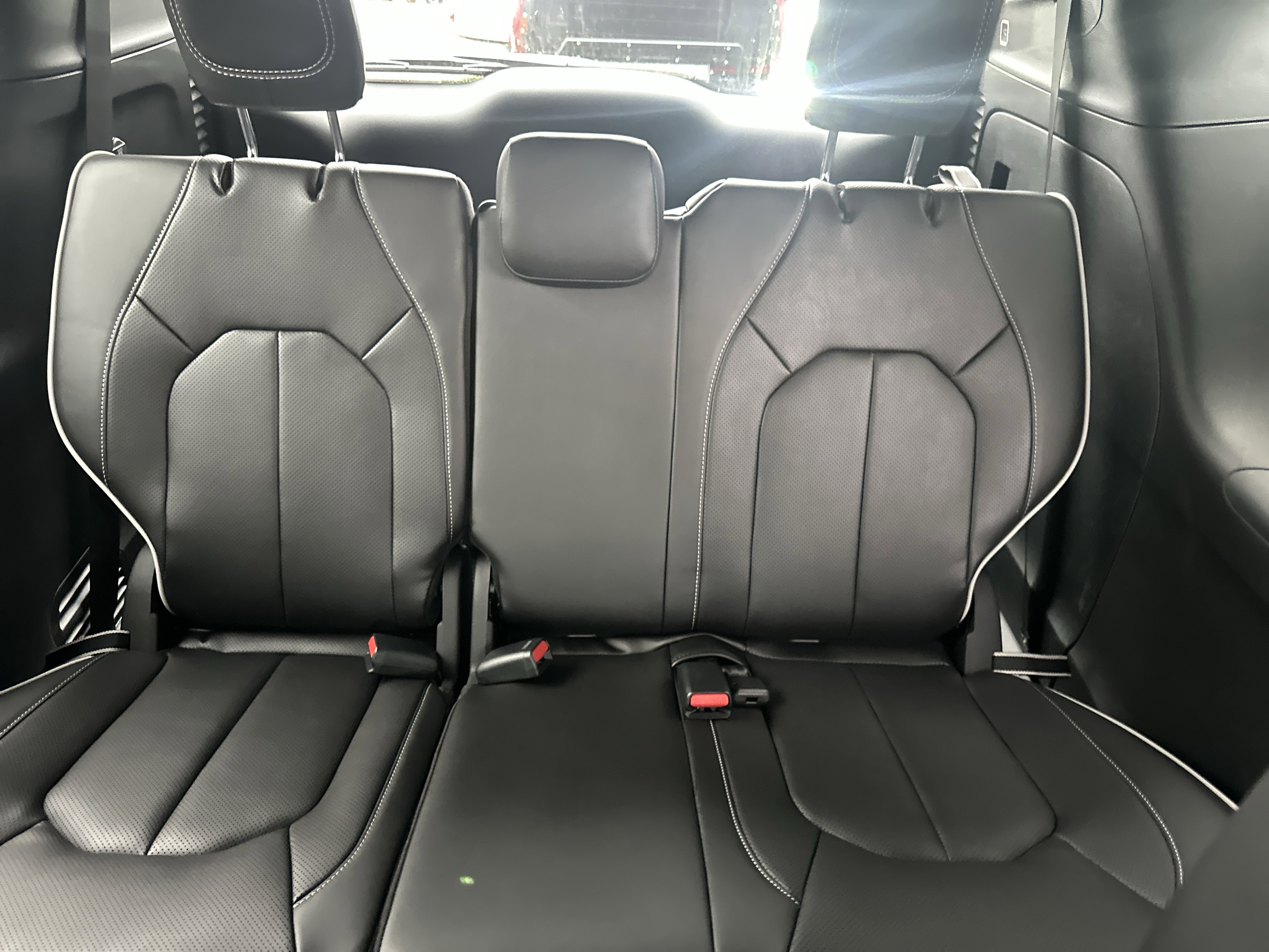 New 2026 Chrysler Pacifica Limited AWD/4WD image 14