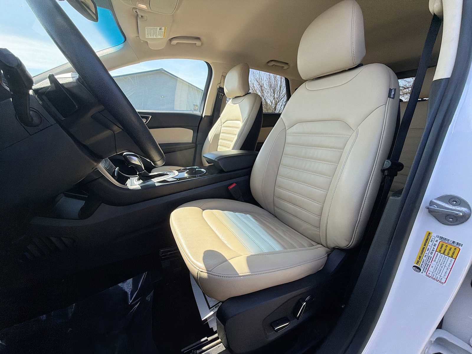 Used 2016 Ford Edge SEL w/ Equipment Group 201A AWD/4WD image 13