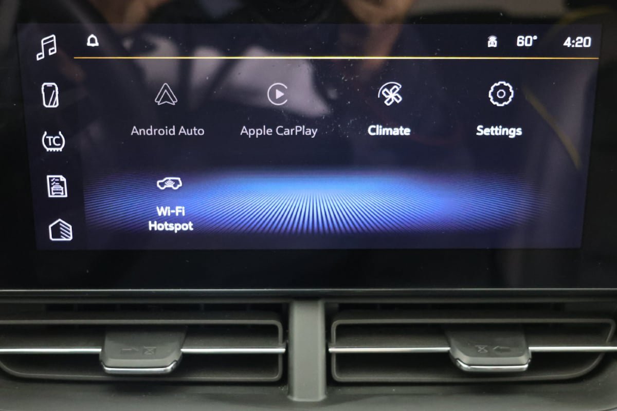 Used 2024 Chevrolet Trax ACTIV FWD image 32