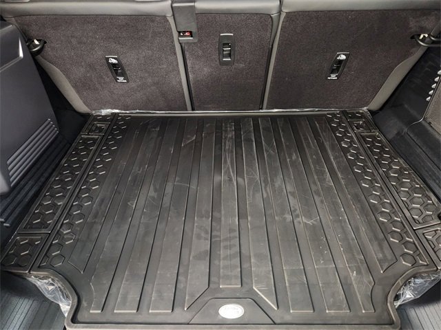 New 2025 Land Rover Defender 110 image 34