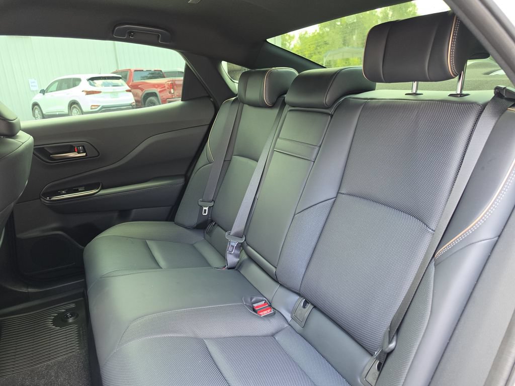 Used 2026 Toyota Crown AWD/4WD image 15
