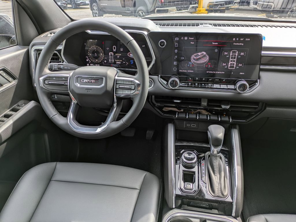 New 2026 GMC Canyon Elevation w/ Convenience Package image 15